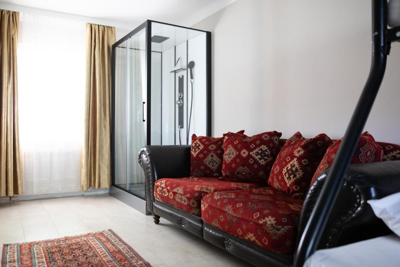 Отель Elegant&Hu Вена Экстерьер фото